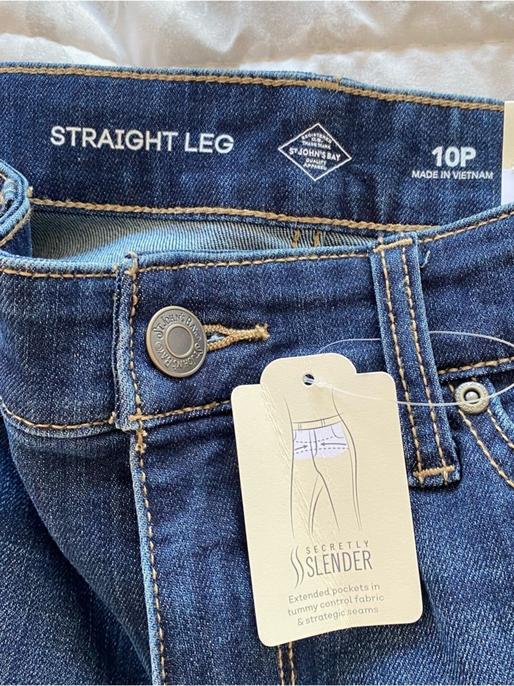 NEW St. John's Bay Womens Mid Rise Wide Cuff Straight Leg Jean size 10 - Picture 5 of 7